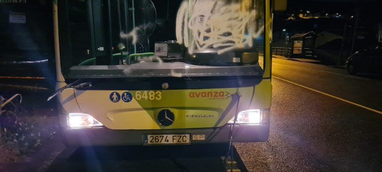 Vitrasa denuncia un novo ataque vandálico contra un autobús