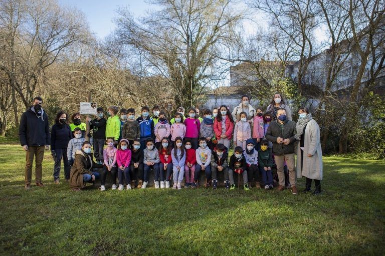 Gondomar celebra o Día de Educación Ambiental coa plantación de máis dunha veintena de árbores