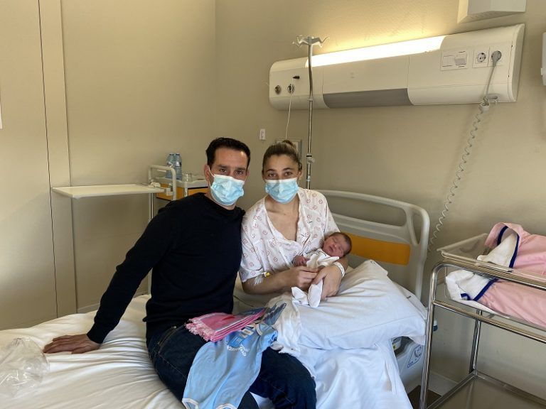 María, a primeira bebé do ano 2022 do Hospital Álvaro Cunqueiro
