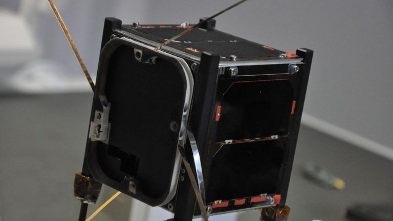 O satélite Humsat-D da Universidade de Vigo segue activo oito anos despois de ser lanzado ao espazo