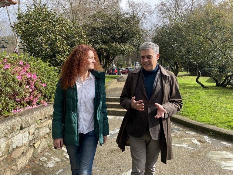 El grupo municipal del PP se reúne con la delegada de la Asociación Galega de Axuda a Ucrania y le traslada su apoyo y afecto así como su disposición a colaborar