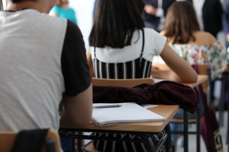 Abeijón censura el afán privatizador del Gobierno municipal y pide cubrir las plazas del servicio de conserjes en los colegios con personal público