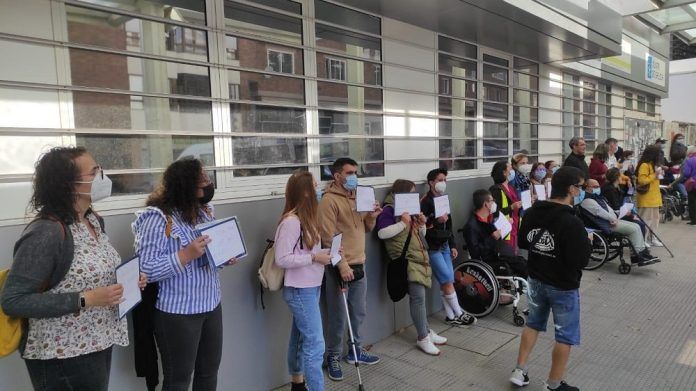 Campaña Espera y Desespera Vigo COGAMI-min