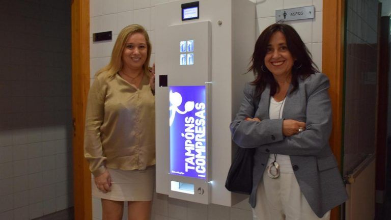 A UVigo, primeira universidade española con dispensadores de produtos de xestión menstrual de balde