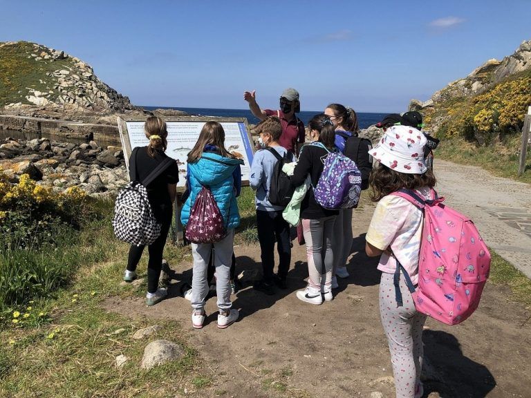 La Xunta premia con una visita guiada al Parque Nacional a los 129 alumnos de primaria ganadores del concurso Las islas en tus manos