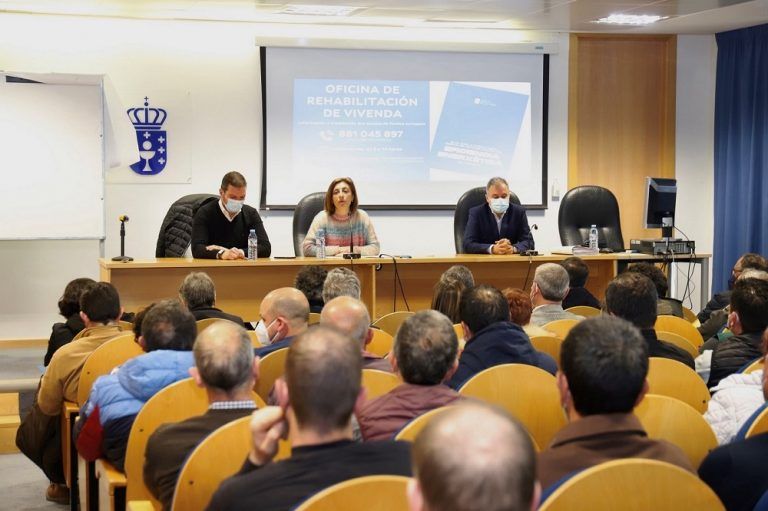 La Xunta invita a los ayuntamientos de la zona del Salnés a conocer los programas de ayudas en materia de vivienda