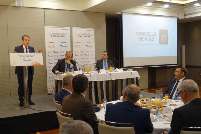 O alcalde salienta o “renacemento económico excepcional” da cidade nos últimos anos