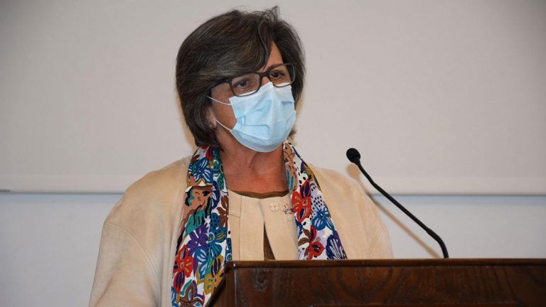 A Facultade de Comercio elixe a Consuelo Currás como primeira decana