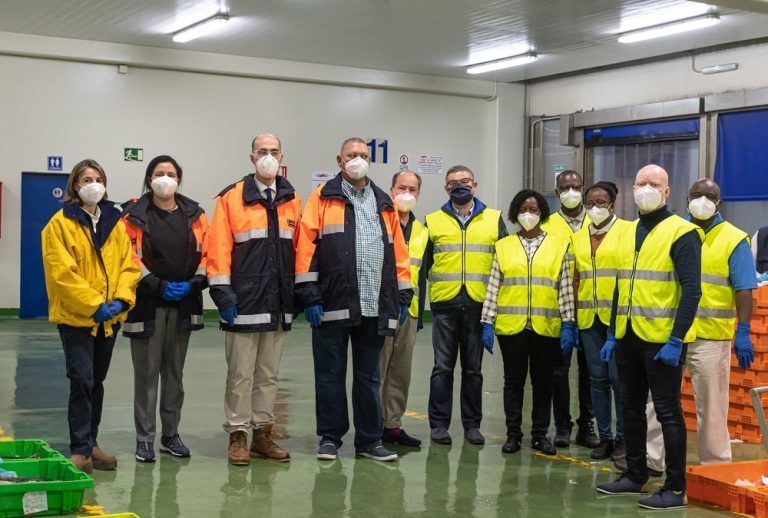 El Puerto Pesquero de Vigo recibe la visita de una delegación del Gobierno de Namibia