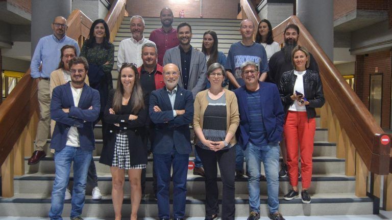 Especialistas de diferentes universidades avanzan na creación dunha plataforma semiautomática para detectar datos falsos no debate político