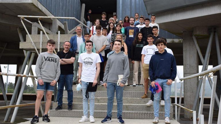 Medio cento de mozas e mozos participan na Xornada de Portas Abertas do campus de Vigo