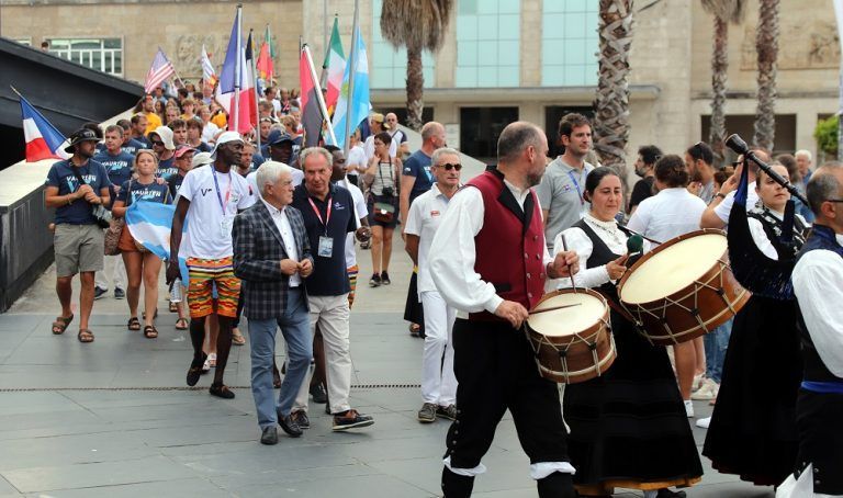 El Mundial vuelve mil días después con récord de inscripciones y “La Marsellesa” cantada a capella en Gamboa