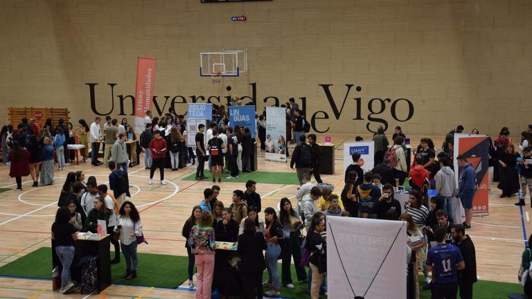 Centos de estudantes participan en Vigo nas Xornadas de Benvida para o alumnado de novo ingreso á Universidade