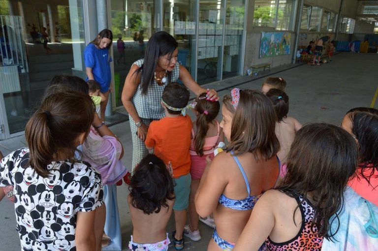 Mos abre o prazo de solicitude de axudas municipais para comedor e material escolar