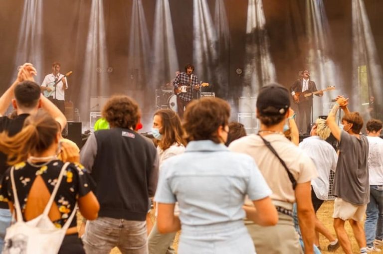 Á caza dunha entrada gratis: o festival A Revolta do Umia agocha máis de 20 entradas por toda Galicia 