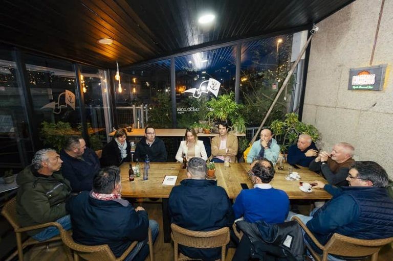 Tapias y Araujo analizan con taxistas vigueses su visión sobre la situación del tráfico en la ciudad