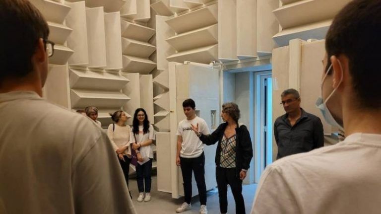 A Escola de Enxeñaría de Telecomunicación estrea xornada de portas abertas conxunta cunha vintena de centros de toda España