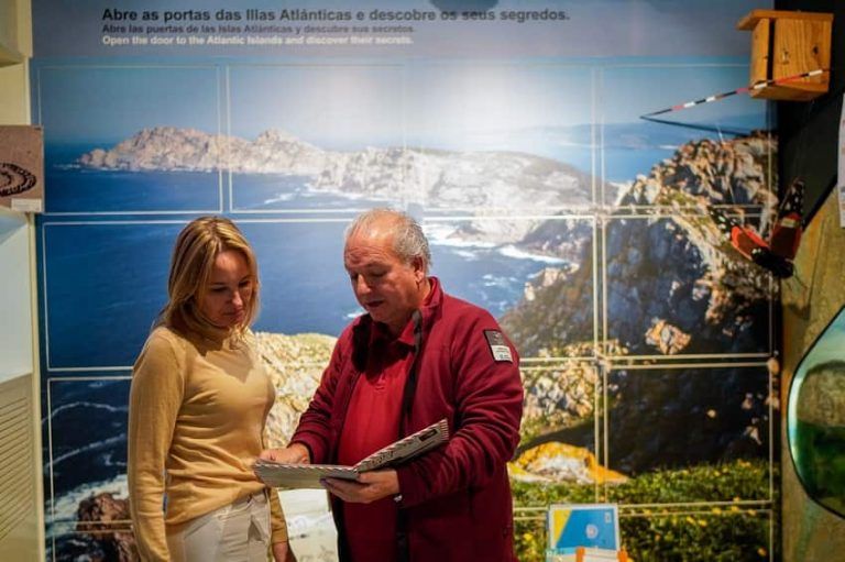 Fernández-Tapias destaca el récord histórico de afluencia a las Cíes tras lograr desestacionalizar el turismo gracias al Plan Reitor do Parque Nacional das Illas Atlánticas