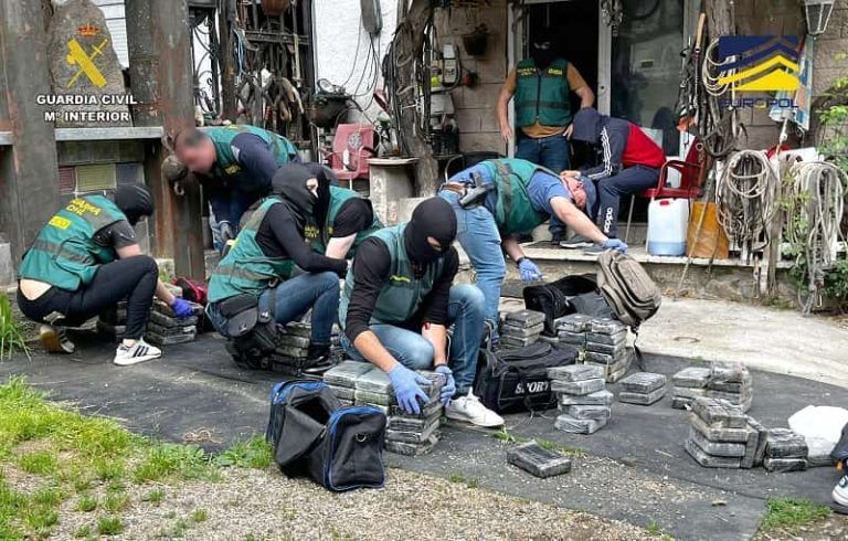 Intervenidos 220 kilogramos de cocaína e inmovilizados más de 4 millones de euros en una importante operación antidroga llevada a cabo en Galicia