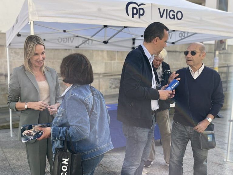 El PP de Vigo lleva a Príncipe su campaña a pie de calle