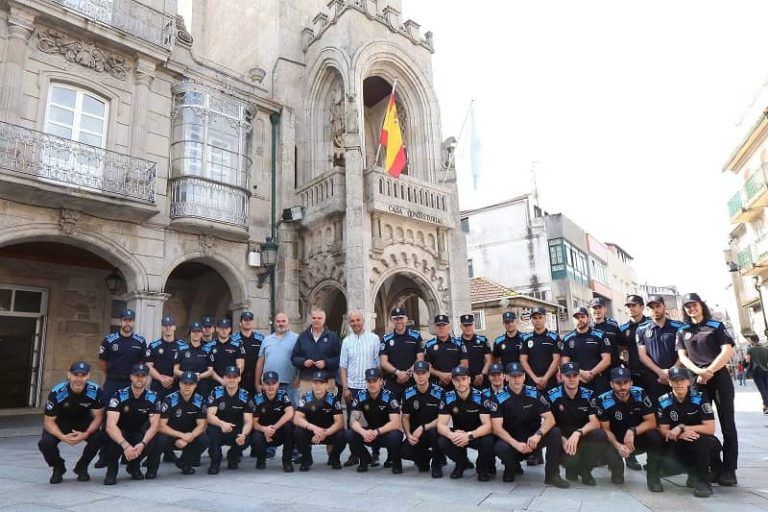 O alumnado da 15ª promoción de Policía Local formada na Agasp realiza esta semana prácticas no Concello do Porriño