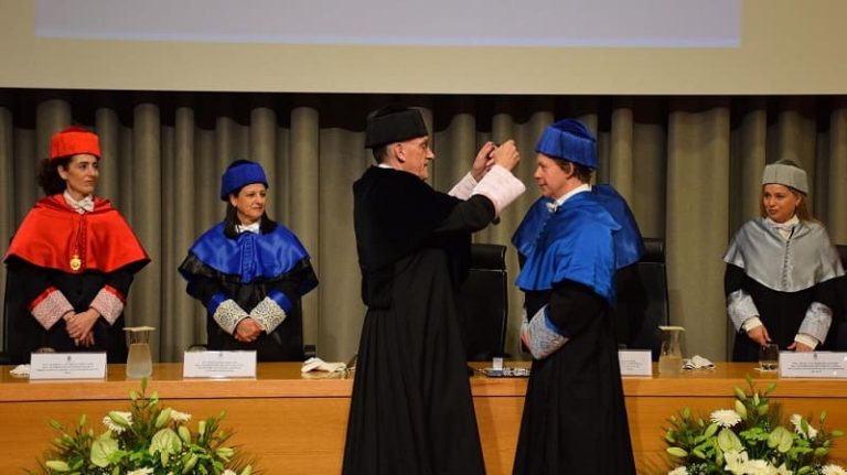 Nicholas Kotov, pioneiro no uso do grafeno e referente mundial en nanotecnoloxía, incorpórase ao Claustro de honoris causa da UVigo