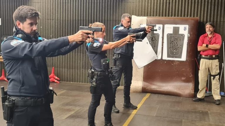 La Agasp acoge una nueva edición del curso de manejo de arma reglamentaria en condiciones de baja luminosidad