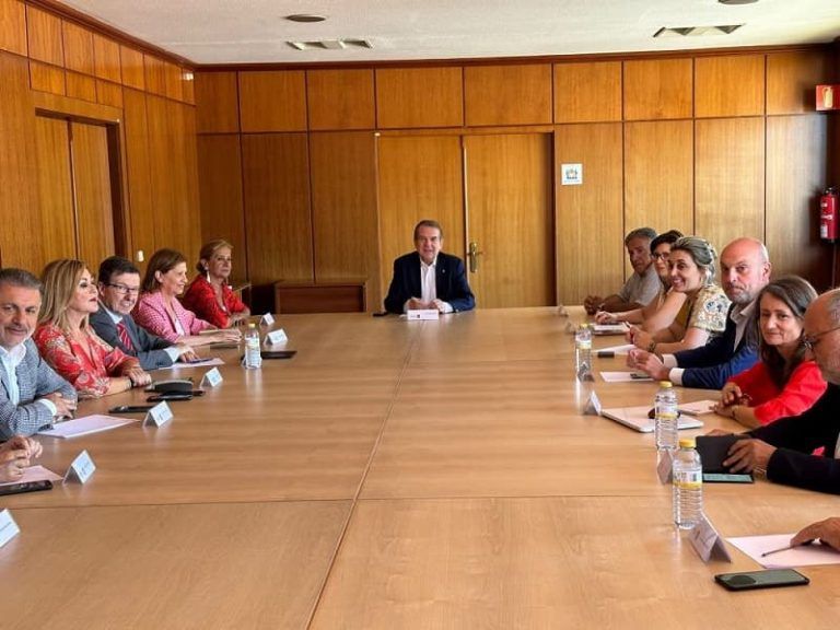 O goberno local inicia o seu mandato coa planificación de inversións