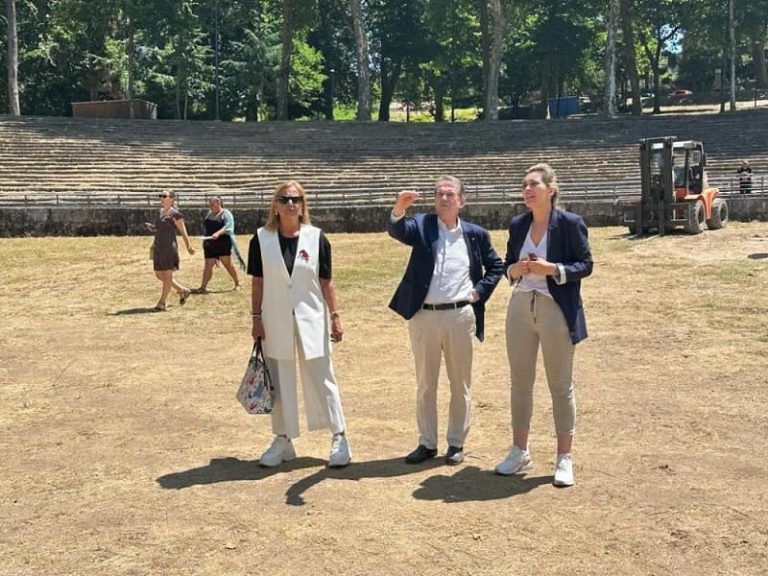 Abel Caballero visita las obras preparatorias del Auditorio de Castrelos