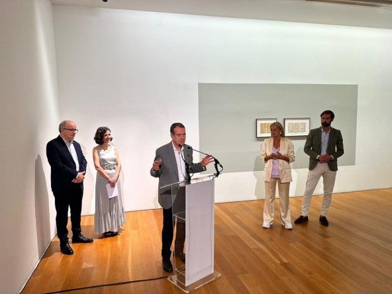 Caballero eloxia «Cuando acaba el día», a mostra de Concha Martínez Barreto no MARCO