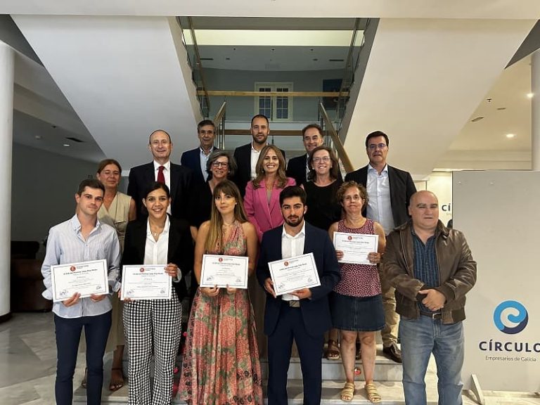 El Colegio de Economistas de Pontevedra premia el mejor Trabajo de Fin de Grado en la VI Edición de los Premios Isaac Díaz Pardo