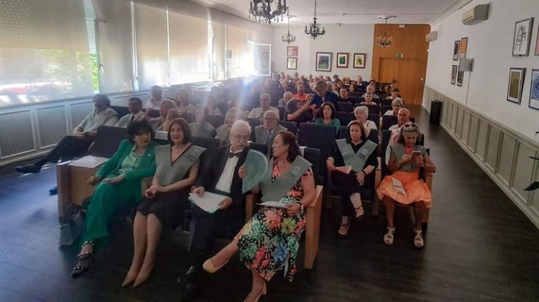 Máis de 400 estudantes sénior completaron a súa formación este curso nos tres campus