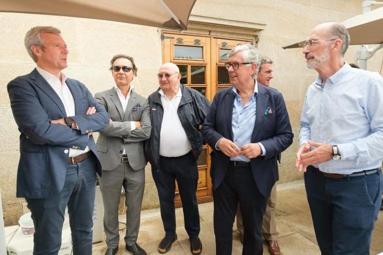 Rueda ensalza el papel de los empresarios en la consolidación de una Galicia potente que ofrece estabilidad y atractivo para invertir