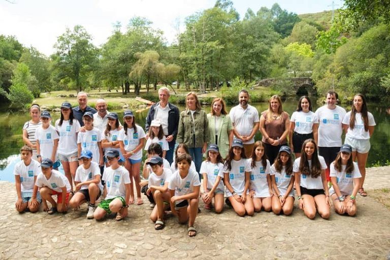 Rueda destaca el compromiso de la Xunta con la conciliación familiar a través de los campamentos de verano que este año batieron récords de participación