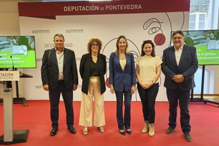 Marta Fernández-Tapias salienta o labor e compromiso de Afaga Alzhéimer na entrega dos premios do IX Certame de Relato Curto da asociación