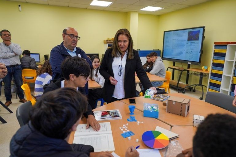 La Xunta invierte 500.000 euros para la mejora de la eficiencia energética del IES Álvaro Cunqueiro de Vigo