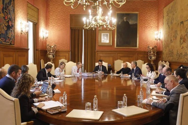 A Deputación destina preto de medio millón de euros a máis de cen entidades da provincia para actuacións no ámbito social