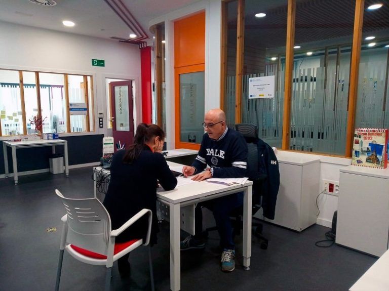 Un programa integrado de empleo de Cogami finaliza con la inserción del 74% de participantes