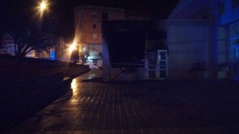 Prisión provisional para el detenido por provocar un incendio en el pabellón del Carmen en Vigo