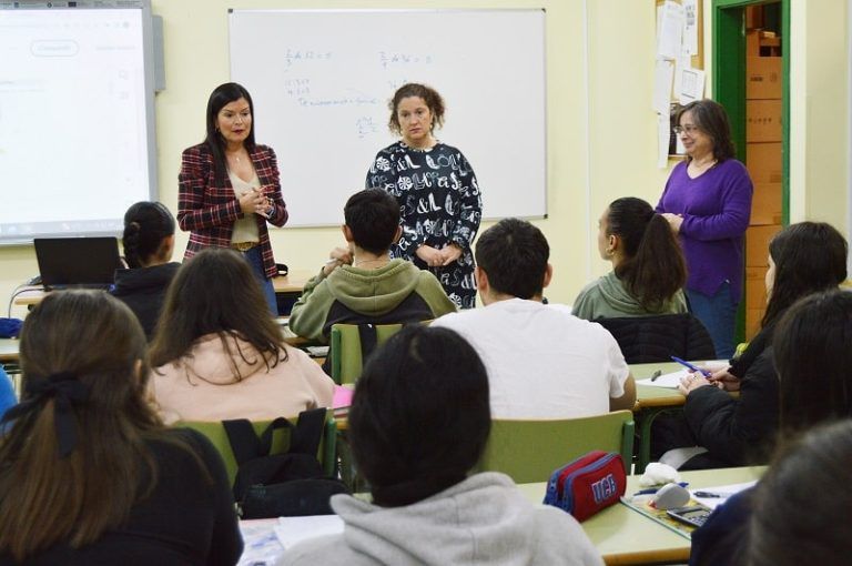 Mos estrea FP Básica de Servizos Comerciais