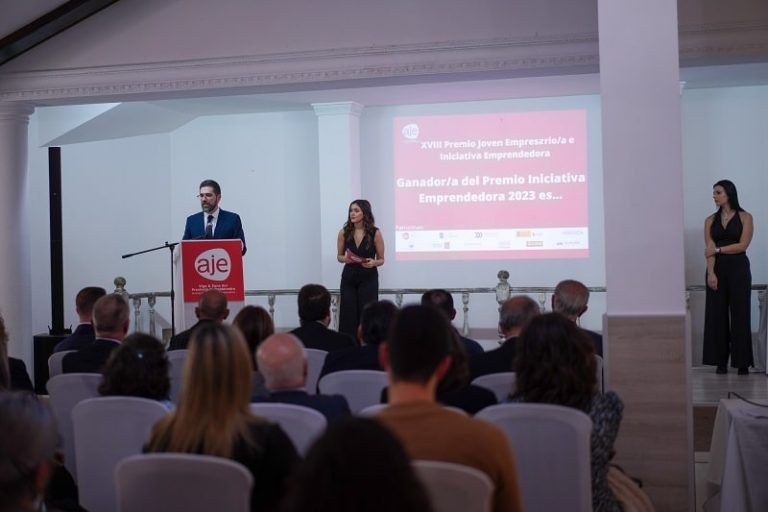 La Xunta pone en valor que el nuevo Polo de Emprendimiento de O Porriño reforzará la red de centros encargada de asesorar proyectos para darle un impulso a la economía