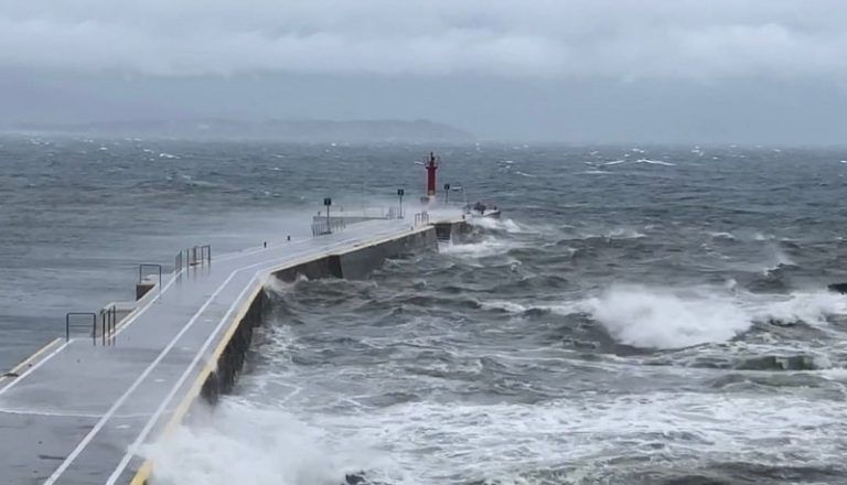 El temporal Martinho golpea Vigo con vientos huracanados