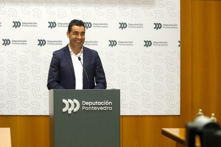 A Deputación inviste 210.000 euros na posta en marcha dunha rede de comercio local en 8 concellos da provincia