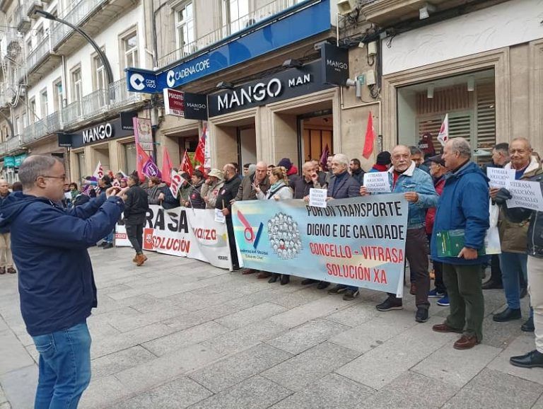 La FAVEC apoya a los trabajadores en huelga de Vitrasa y reclama «un transporte público de calidad»