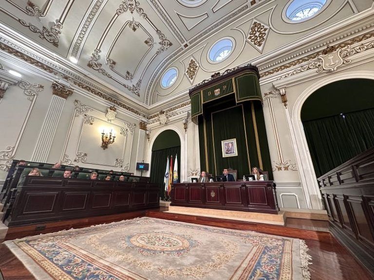 A Deputación aproba en pleno as bases reguladoras do plan +Provincia, dotado con 48,2 millóns de euros
