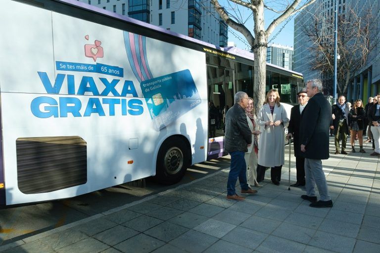 Rueda destaca que Galicia será pionera al facilitar que los mayores de 65 años viajen gratuitamente en el transporte público de la Xunta a partir de 1 de enero