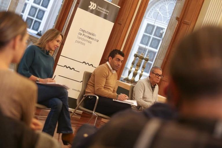 A Deputación avanza ao tecido musical da provincia que reforzará a aposta polo circuíto de concertos de música en galego