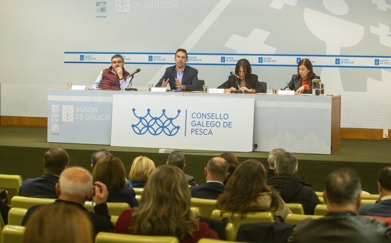 El sector marítimo-pesquero promueve por unanimidad un manifiesto en defensa de la calidad de los productos del mar y contra los bulos por el vertido de los pellets