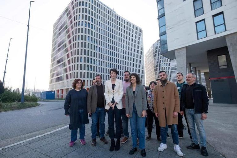 Pontón compromete 12.000 vivendas públicas a través da compra de pisos baleiros para ofertar en aluguer a prezo taxado