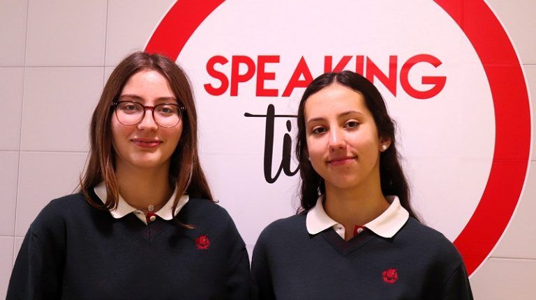 Dos alumnas del Colegio Las Acacias de Vigo obtienen a una beca Amancio Ortega